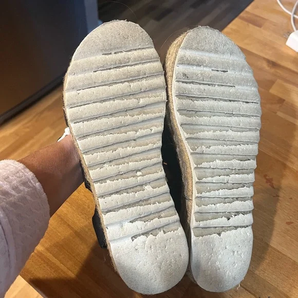 Nature breeze women’s elastic straps platform sandals - Picture 2 of 5